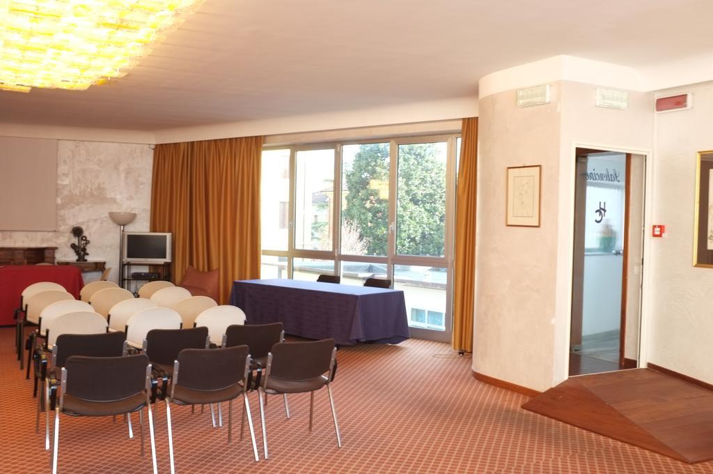 Hotel Della Citta Et De La Ville Forlì Exteriör bild